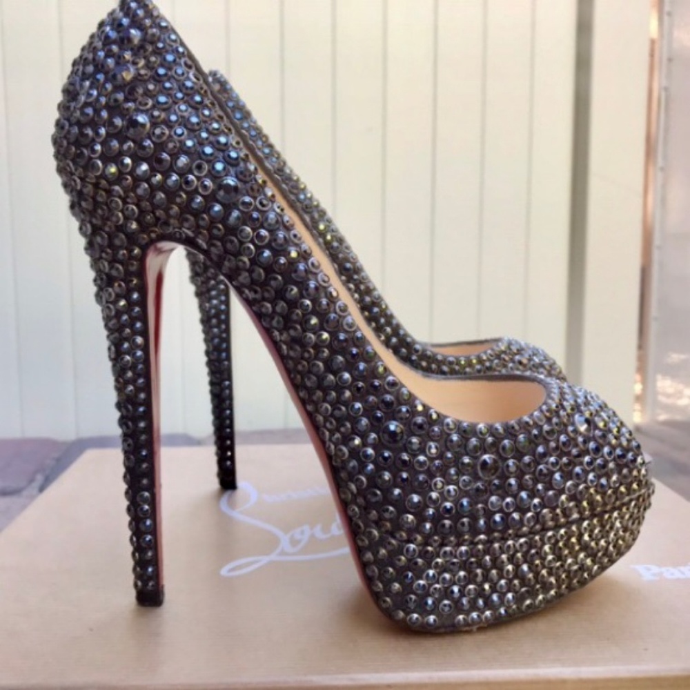 LC shoes